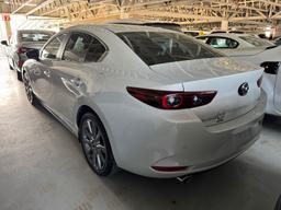 vehicle_3
