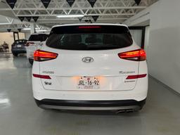 vehicle_3